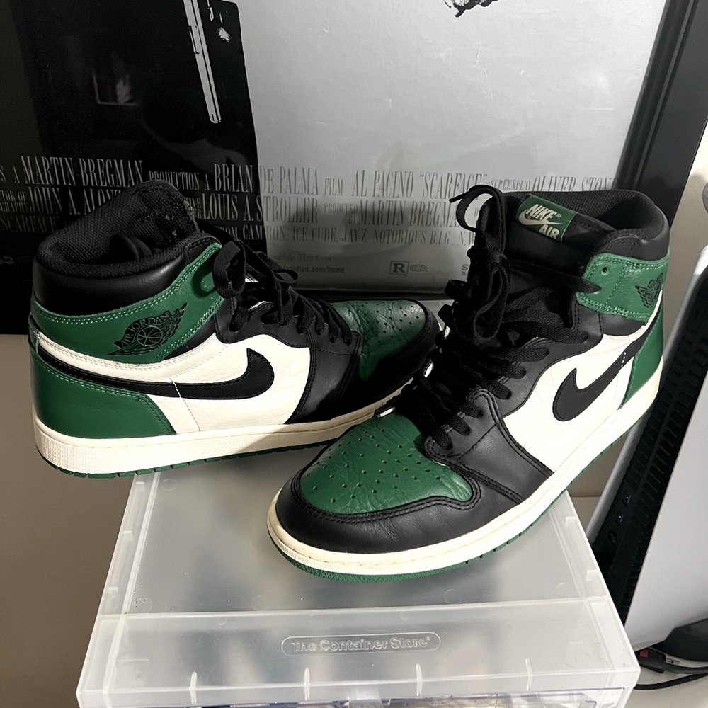 Jordan 1 Retro High OG Pine Green Men’s Size 12